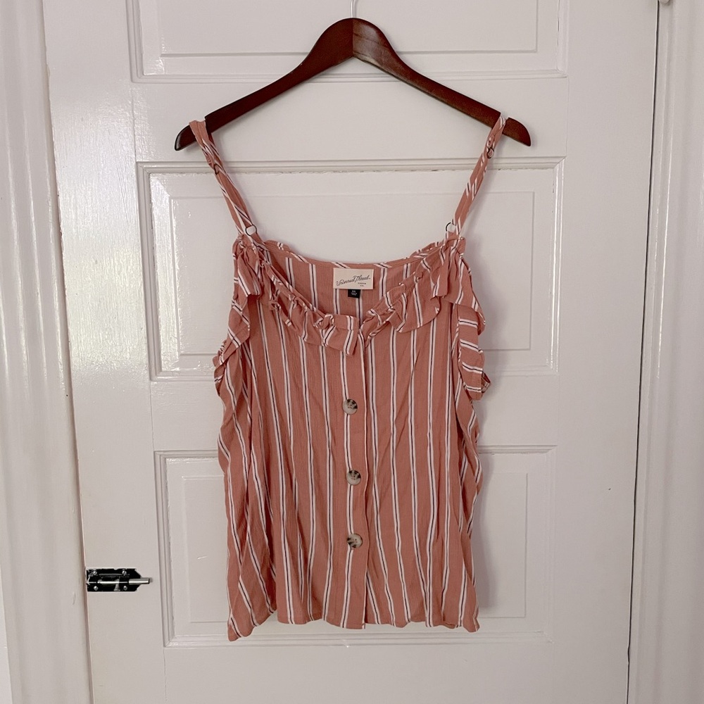 Womens Universal Thread Ruffle Button Up Tank Top